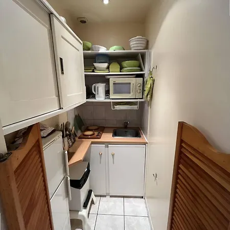 Cannes Croisette - Palais Miramar - Studio Au Calme Avec Terrasse