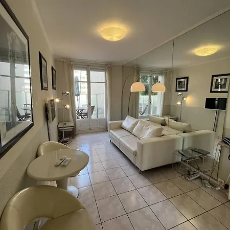 Croisette - Au Calme Avec Terrasse Apartment *